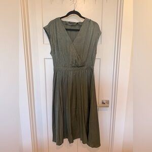 Banana Republic Midi olive green dress